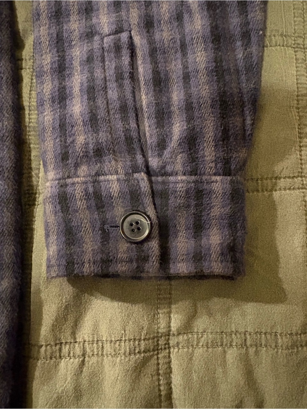 Abercrombie & Fitch Plaid Collared Zip-Up Jacket - Picture 4 of 6